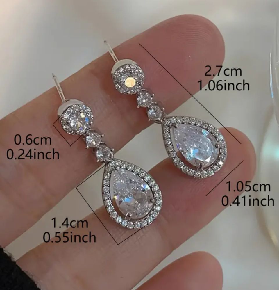 Crystal Teardrop Earrings - Ahlis Luxe