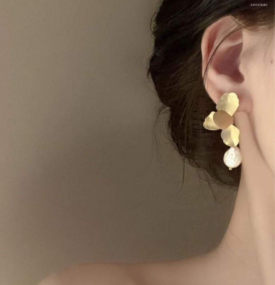 Petal Earrings - Ahlis Luxe