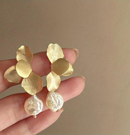 Petal Earrings - Ahlis Luxe