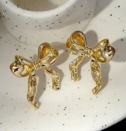Bow Studs - Ahlis Luxe